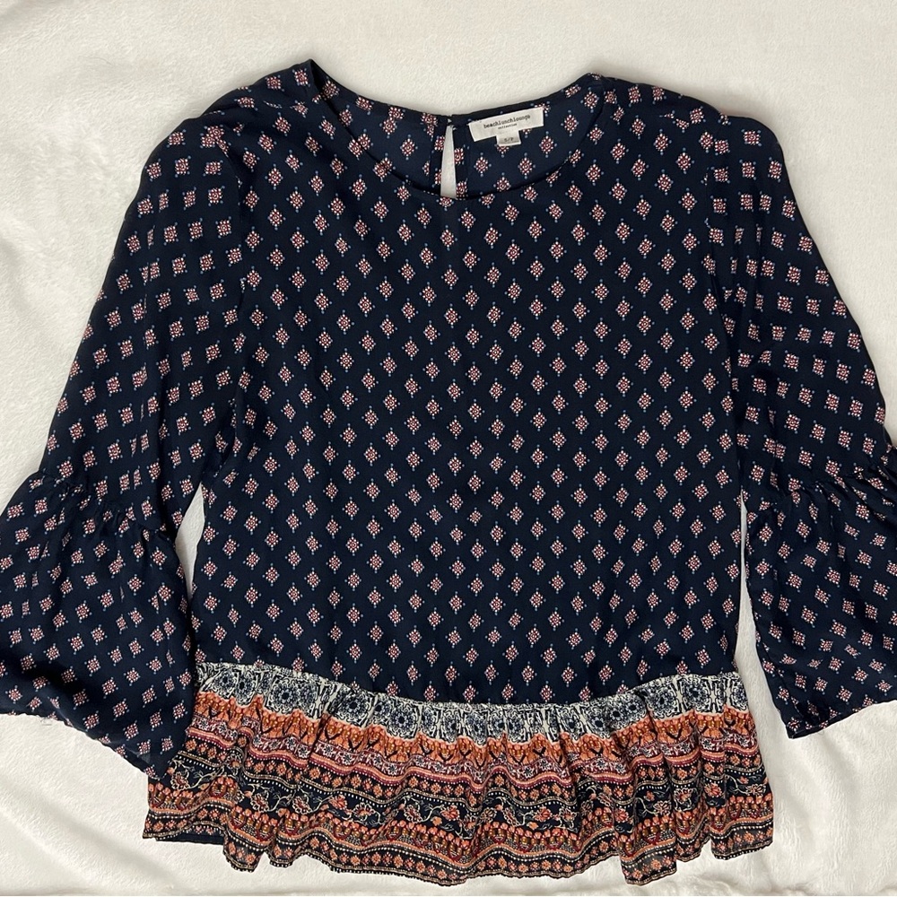 Beach lunch lounge women’s size S top